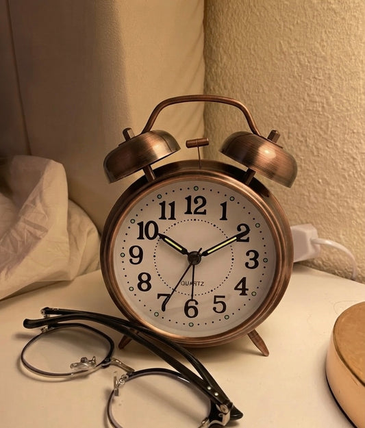 Reloj Despertador Retro de Doble Campana con Luz Nocturna